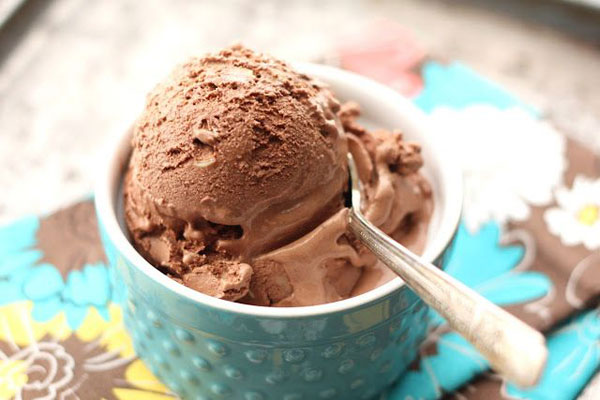 50+ Best Ice Cream Recipes - Dark Chocolate Almond Ice Cream