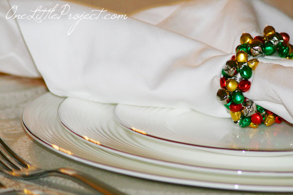 How to make Jingle Bell napkin rings.  These are so cute for Christmas and just like the ones at Pier 1.