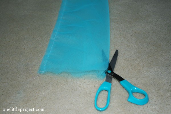 how to cut tulle