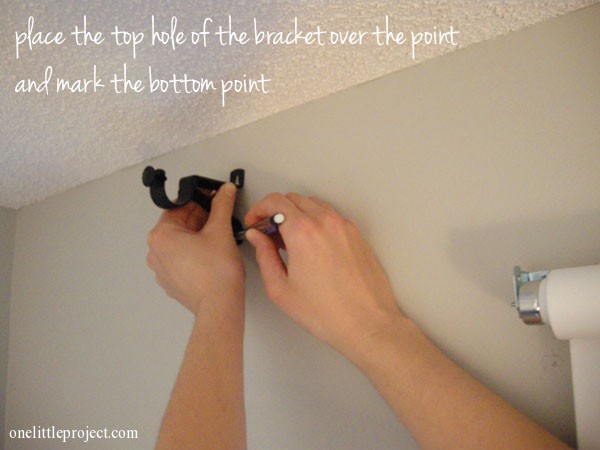 How To Install A Curtain Rod With, How To Put Up Curtain Rod Brackets
