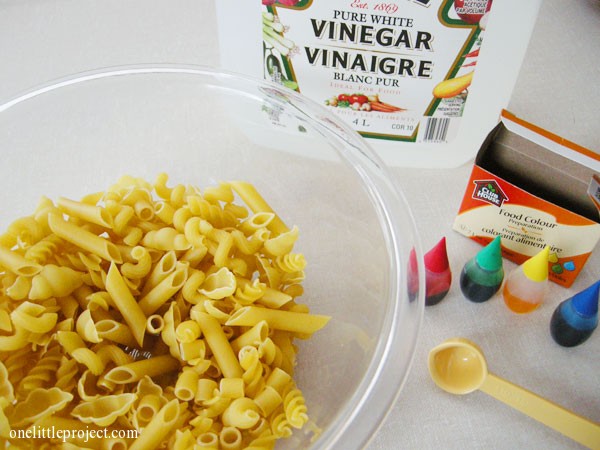 ingredients to dye your own pasta