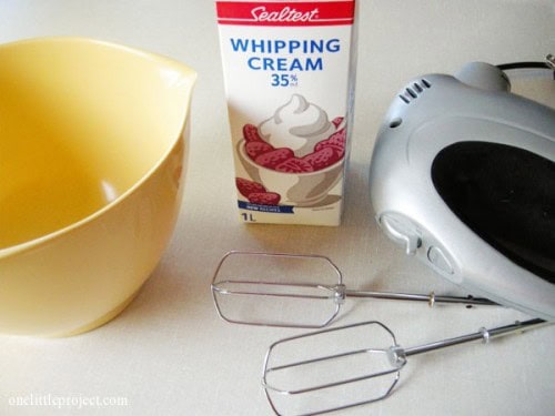 How to make whipped cream, by hand and with a hand mixer