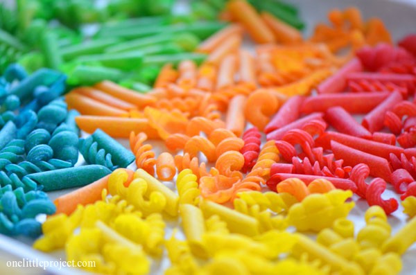 Crafts for kids - make your own colored pasta