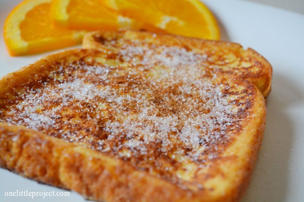 Delicious and Easy French Toast Recipe | onelittleproject.com