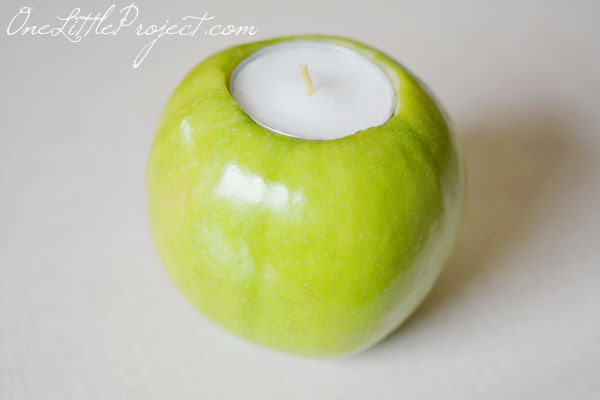 Here's an easy tutorial with loads of pictures for how to make apple tea lights.These are such a gorgeous idea to decorate an autumn table!