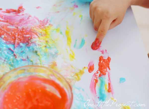 Mix together equal amounts of corn starch and boiling water to make your own finger paint. Its super easy, edible and fun!