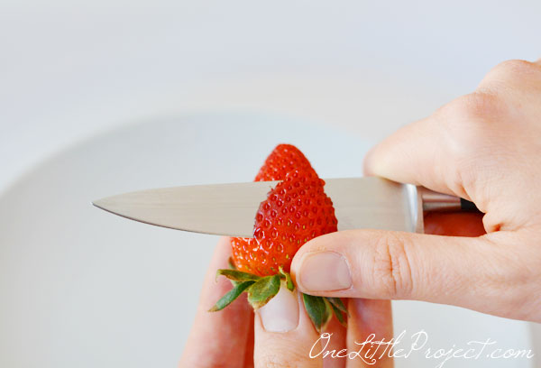 How to make a strawberry rose