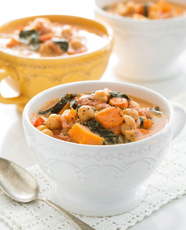 15 Meatless Meals Your Whole Family Will Love - 10 Spice Vegetable Soup