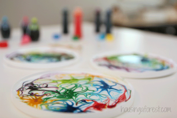 25 Kid Friendly Crafts for Rainy Days - Painting On Wet Glue
