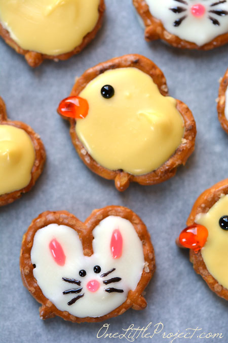 These pretzel bunnies and ducks are a cute and super easy Easter treat idea. They take less than 20 minutes to make, and are sure to bring out some smiles!