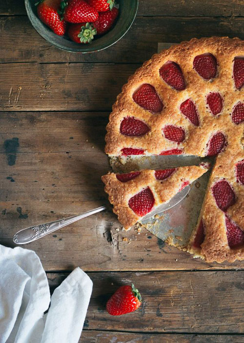 50+ Best Recipes for Fresh Strawberries - Simple Fresh Strawberry Cake