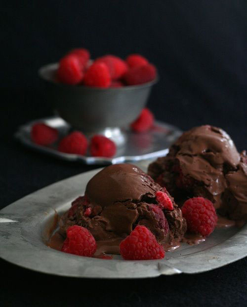 50+ Best Recipes for Fresh Raspberries - Dark Chocolate Raspberry Gelato