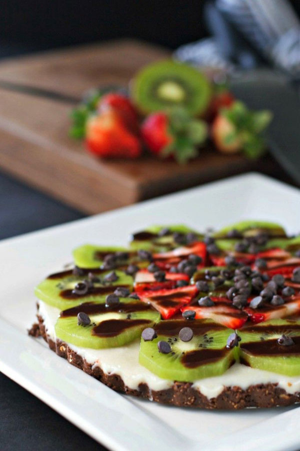 50+ Best Kiwi Recipes - Chocolate Kiwi Dessert Pizza