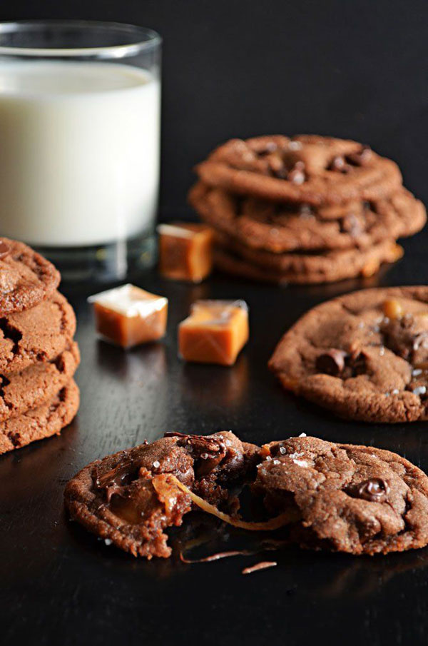 50+ Best Cookie Recipes - Salted and Malted Nutella Caramel Cookies