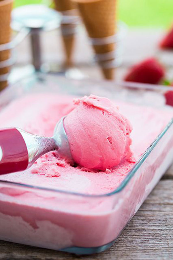 50+ Best Ice Cream Recipes - Strawberry Greek Frozen Yogurt