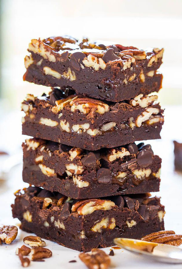 50+ Best Squares and Bars Recipes - Turtle Brownies