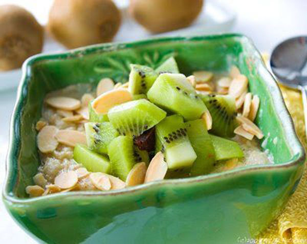 50+ Best Kiwi Recipes - Vegan Kiwi Oatmeal