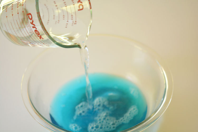 This sky jello is quick to put together and makes a SUPER FUN dessert! It's great for parties, but easy enough that you could make it on a weeknight!