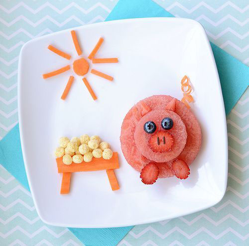 50+ Kids Food Art Lunches - Fruity Piglet Snack
