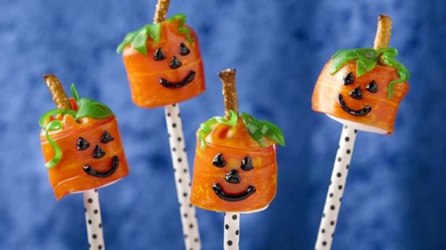 Halloween Food Ideas - Jack-O-Lanterns on a Stick