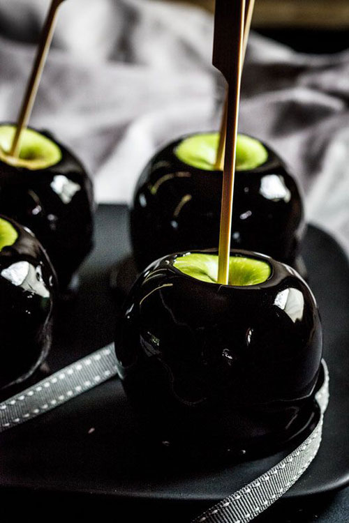 Halloween Food Ideas - Poison Toffee Apples