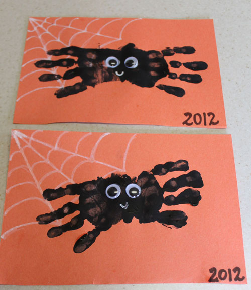 Fall Crafts for Kids - Hand Print Spider Halloween Craft