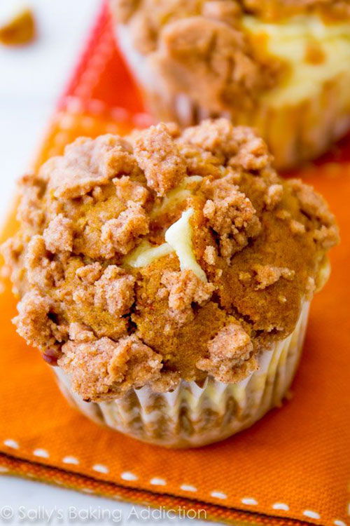 50+ Best Pumpkin Recipes - Pumpkin Cheesecake Muffins