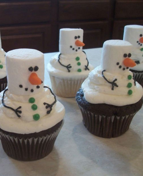 30+ Easy Christmas Cupcake Ideas - Snowmen Cupcakes