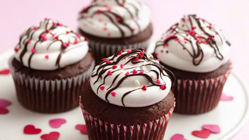 35+ Valentine's Day Cupcake Ideas - Valentine's Parfait Cupcakes