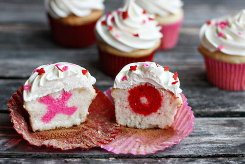 44 Sweet Valentine's Day Treats - X's & O's Valentine's Cupcakes