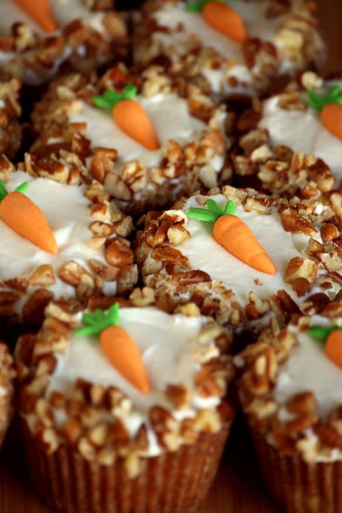 35 Adorable Easter Cupcake Ideas - Carrot Cake