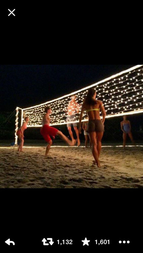 37 Awesome DIY Summer Projects - Volleyball Net with Christmas Lights