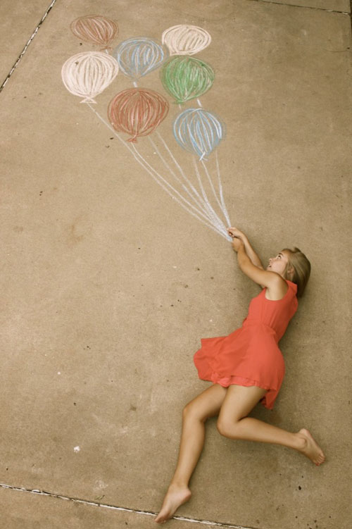 22 Totally Awesome Sidewalk Chalk Ideas - Flying High with the Balloons