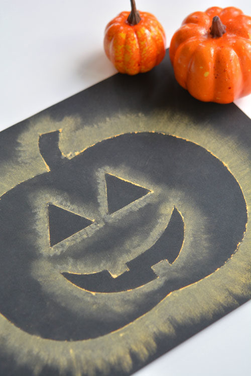 Pumpkin Craft - Chalk Stenciled Pumpkins