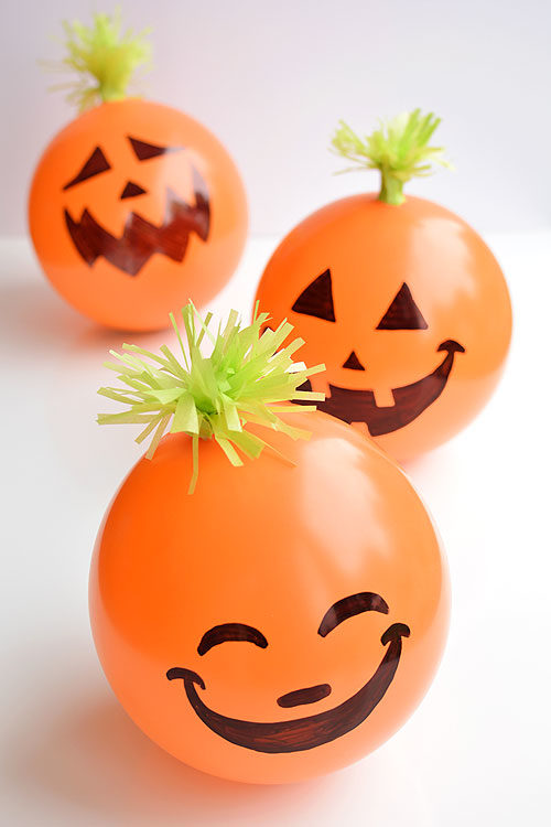 Easy Halloween Crafts - Candy Filled Balloon Pumpkins
