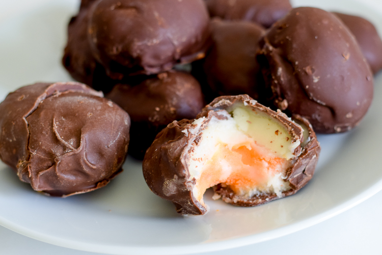 It's Written on the Wall: Tips and Tricks-Homemade Cadbury Eggs