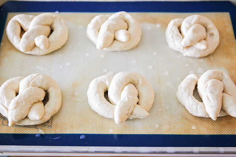 These cinnamon sugar soft pretzels are simple and quick to make, and so delicious! Perfect for game day, snacks, or any time you need a sweet treat! 