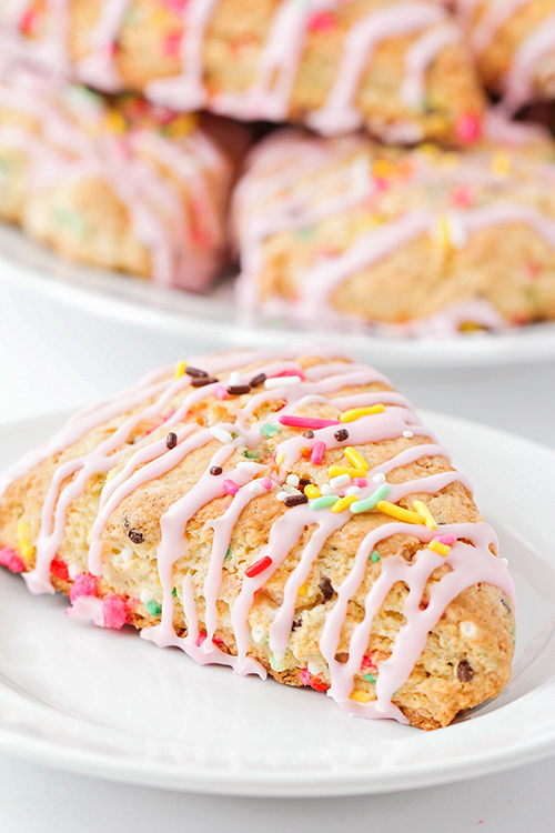 These birthday cake scones taste amazing and are quick and easy to make! They're the perfect fun and festive treat to brighten up any day!
