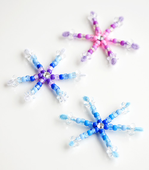 40+ Easy Christmas Crafts for Kids - Beaded Pipe Cleaner Snowflakes