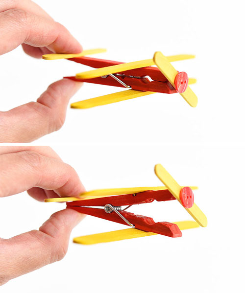 These clothespin airplanes are SO CUTE and they're really easy to make using clothespins and craft sticks (popsicle sticks). This is such a fun kids craft and a great craft for a rainy day! They look like real airplanes and the clothespins even open and close! 