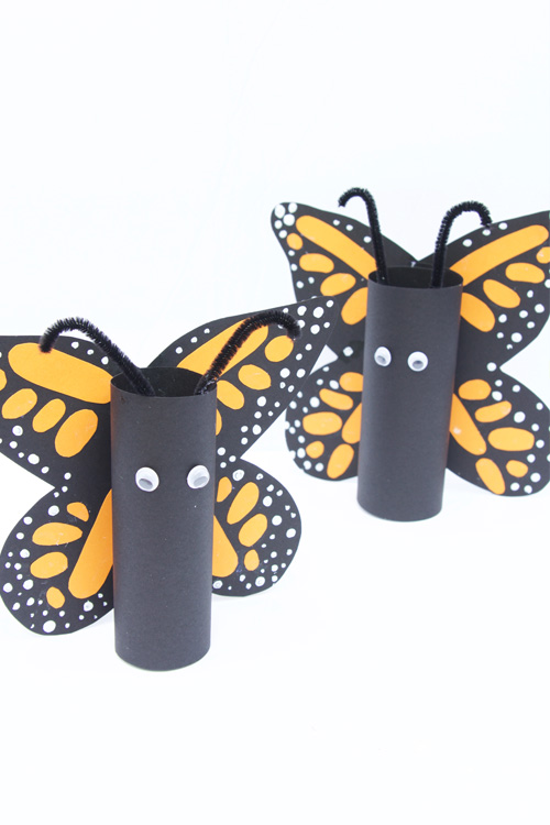 These paper roll Monarch butterflies are so fun for kids to make! They turn out so cute every time!