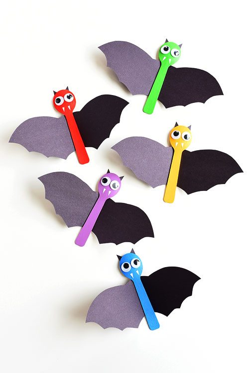Halloween Crafts for Kids - Wooden Spoon Bat Craft