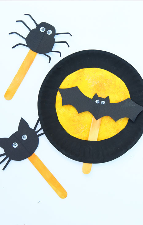 Halloween Crafts for Kids - Full Moon Silhouettes