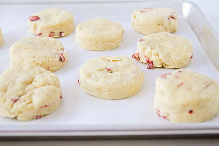 These sweet and simple strawberry cream scones are perfect for breakfast or dessert! They're an elegant and easy to make treat that everyone will love!