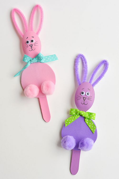 40+ Awesome Pipe Cleaner Crafts - Wooden Spoon Bunnies and Chicks