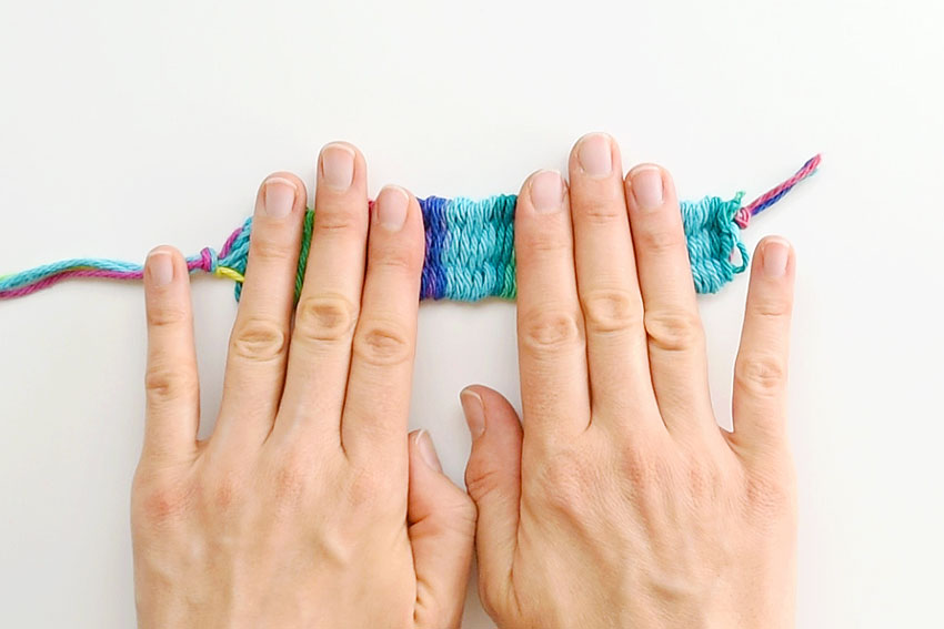Fun Express Straw Weaving Rainbow Bracelet Craft Kit – Makes 12 -  Walmart.com