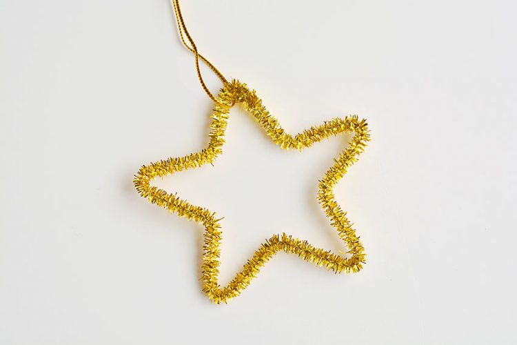 Christmas Ornament DIY - Pipe Cleaner Star Ornaments