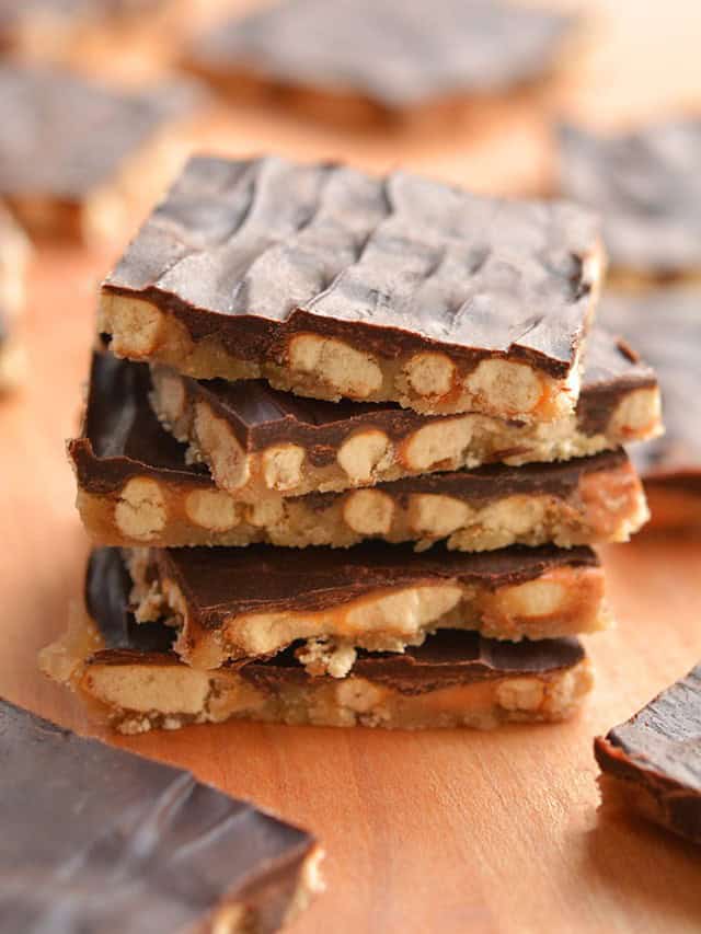 Chocolate Caramel Pretzel Bars