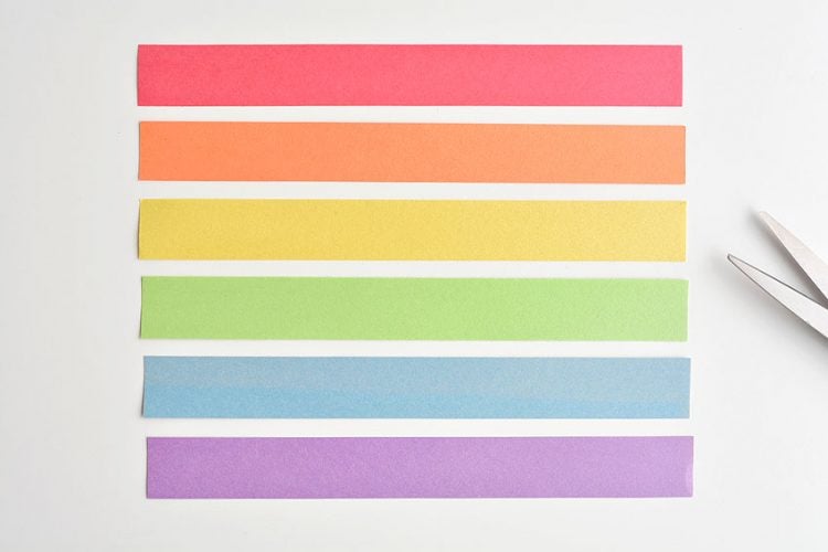 Rainbow Craft: How to Make Paper Strip Rainbows