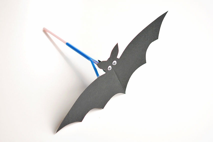 Flying bat Halloween craft
